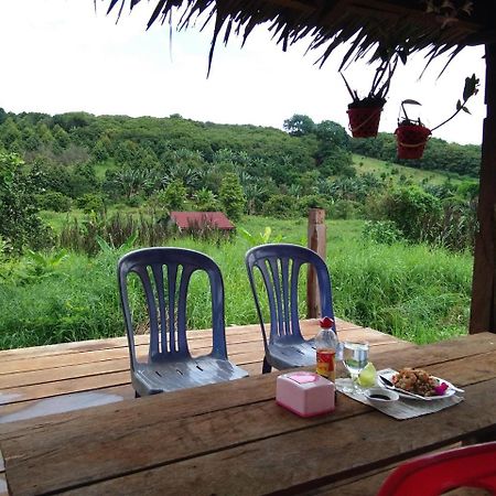 Mr Pov Home Stay Banlung Экстерьер фото
